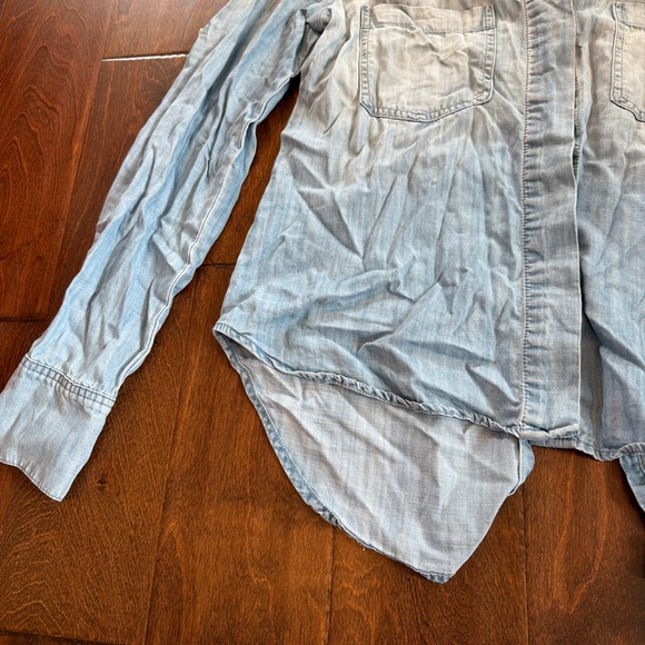 Cloth & Stone Chambray Denim Ombre Button Up Shirt Women's Size S - Picture 6 of 10